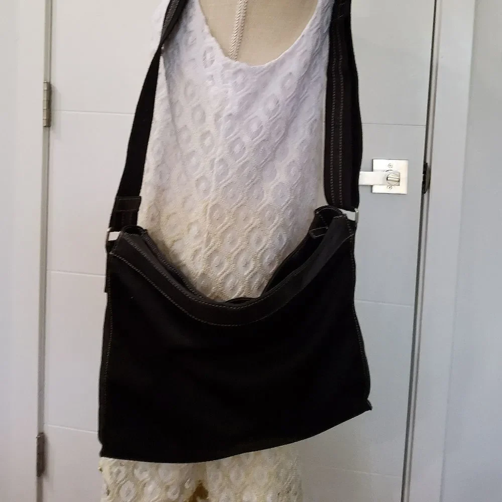 Levenger Black Canvas Leather Large Laptop Crossbody Bag